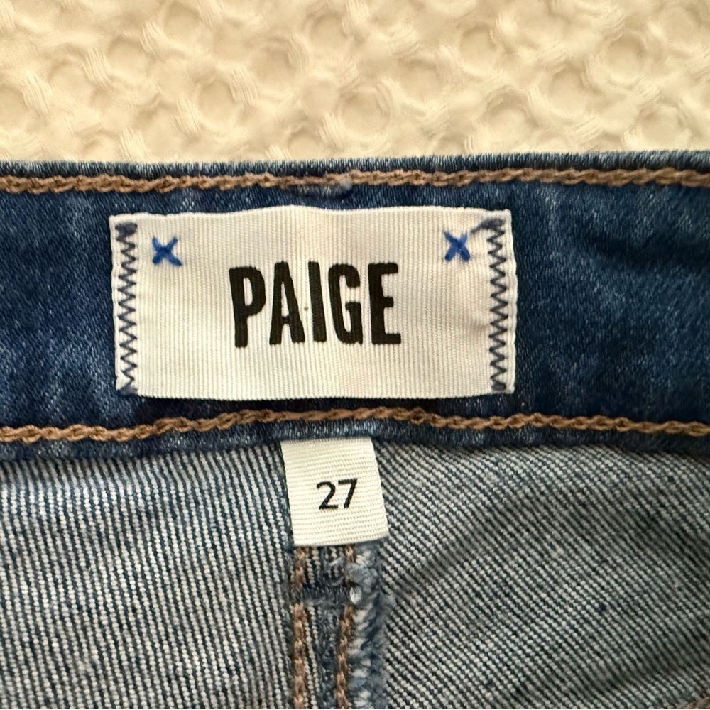 PAIGE Leenah Button-Front Wide Leg Jeans in Deep Indigo - Picture 5 of 10